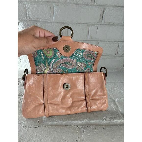 Hobo International Leather Clutch /wallet Hand Bag Coral Pink 9” X 5” - Picture 6 of 9